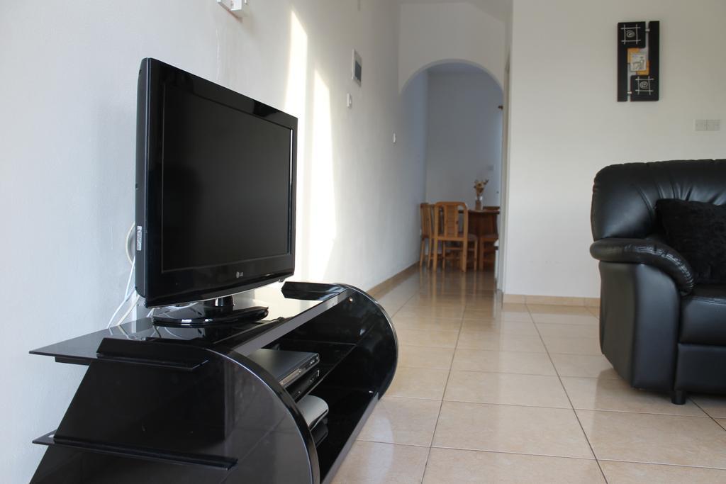 Diana Townhouse 2 Apartment Paphos ห้อง รูปภาพ