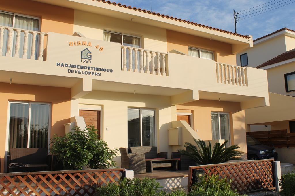 Diana Townhouse 2 Apartment Paphos ภายนอก รูปภาพ