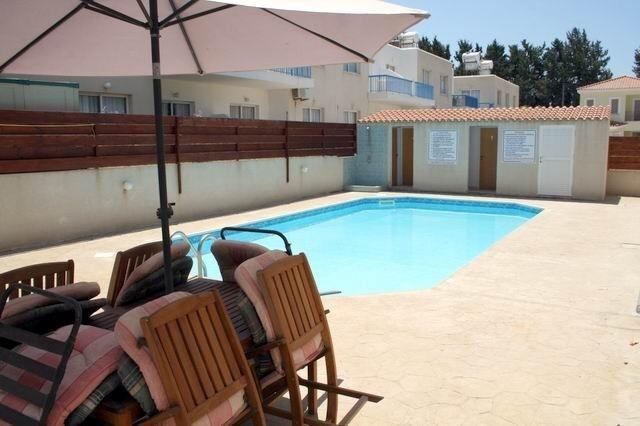Diana Townhouse 2 Apartment Paphos ภายนอก รูปภาพ